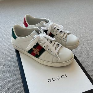 GUCCI - Women’s White Ace Bee Leather Trainers in US 4